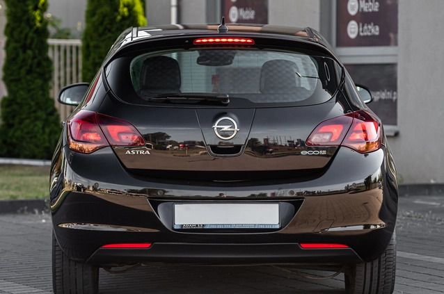Opel Astra cena 27700 przebieg: 219111, rok produkcji 2010 z Radom małe 326